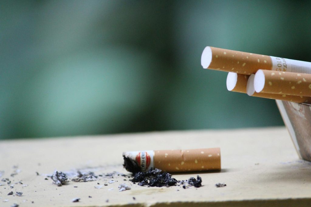 A picture of a used cigarette found when smoking